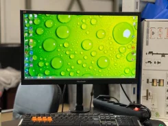 ViewSonic. 22", ���������� �� (LCD, LED, QLED) ����