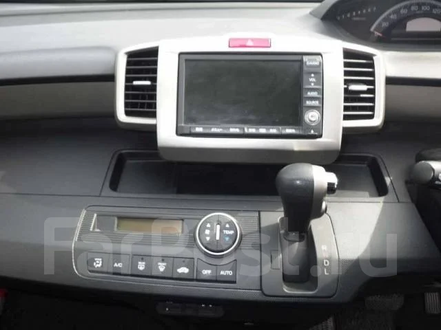 Honda Freed Spike. ��������, ��������, 1.5 (118��.�.), ������, 76����. ��, �/�. ��� ����� �� ������������ ����