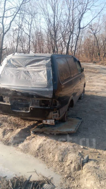 Ниссан ларго 1997