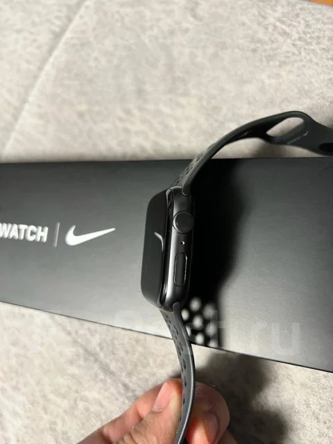 Apple Watch Series 6 Nike. GPS, NFC, IP68 ����