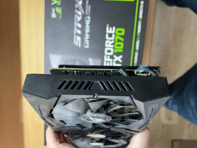 GeForce GTX 1070 ����