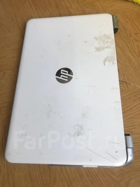 HP Pavilion 15-n215sr. 15.6" ����