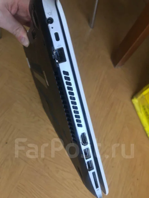 HP Pavilion 15-n215sr. 15.6" ����