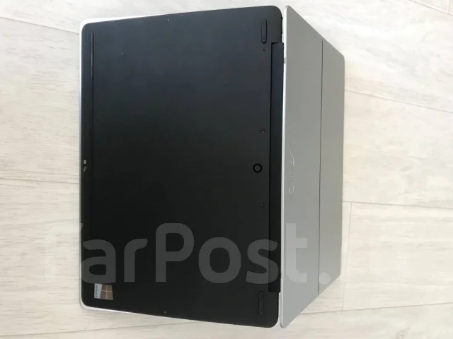 Sony VAIO. 13.3", ��� 4 ��, ���� 120��� ����