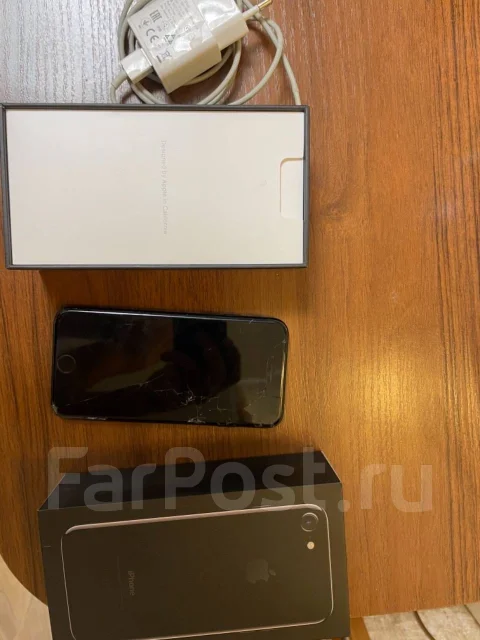 Apple iPhone 7. �/�, ������, 4G LTE ����