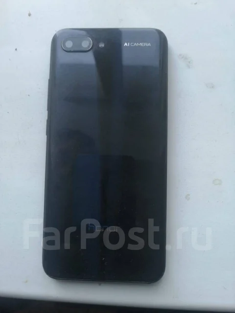 Honor 10. �/�, ������, 3G, 4G LTE, Dual-SIM, NFC ����