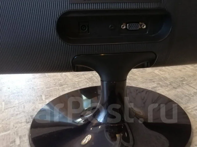 Samsung. 19.5" ����