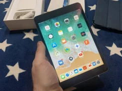 Apple iPad Mini 2 ����