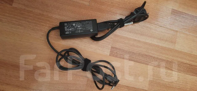 HP Pavilion x360 14-dh1011ur. 14", 2,1����, ��� 4 ��, WiFi: 1, Bluetooth: 1, ����������� �� 5��. ����