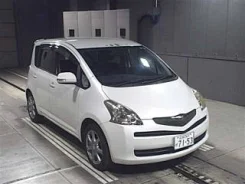 Toyota Ractis. �������, ��������, 1.5 (110��.�.), ������, 99 000����. ��, �/�, ��� ���. ��� ����� �� ������������ ����