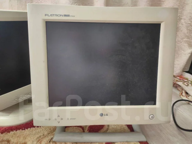 Asus. 19" ����