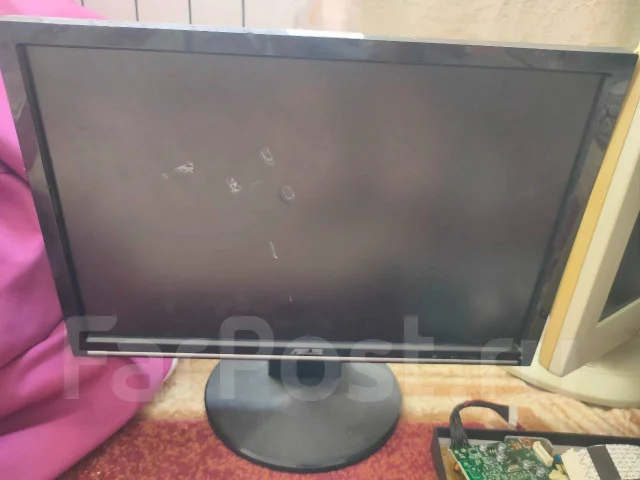 Asus. 19" ����