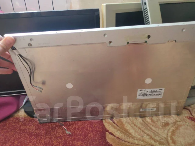 Asus. 19" ����