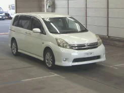 Toyota Isis. �������, 4wd, 2.0 (155��.�.), ������, 74 000����. ��, �/�. ��� ����� �� ������������ ����