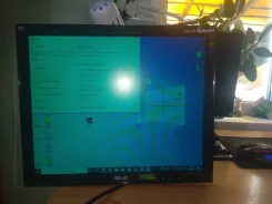 Asus. 15" ����