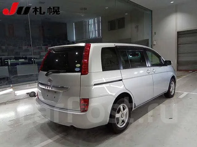 Toyota Isis. ��������, 4wd, 2.0 (155��.�.), ������, 65����. ��, �/�, ��� ���. ��� ����� �� ������������ ����