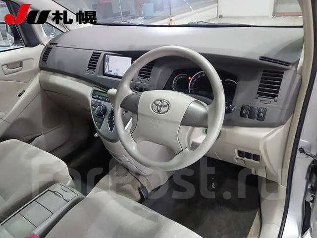 Toyota Isis. ��������, 4wd, 2.0 (155��.�.), ������, 65����. ��, �/�, ��� ���. ��� ����� �� ������������ ����