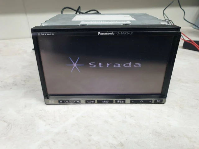 Panasonic CN-MW240D ����