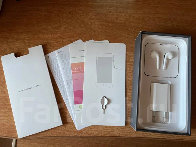 Apple iPhone 8 Plus. �/�, �����, 3G, 4G LTE, NFC ����