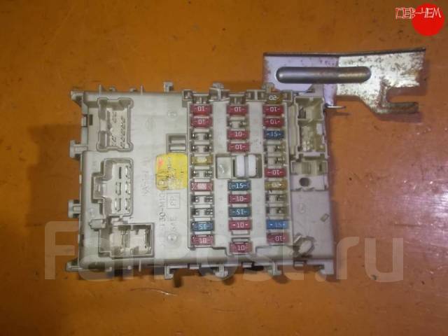 Блок пердохранителей на японском языке Nissan Sunny (B14), 1,5 л, 1997 года пр