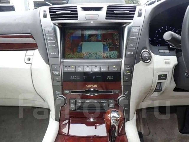 Lexus LS600h. ��������, 4wd, 5.0 (394��.�.), ������, 48 000����. ��, �/�, ��� ���. ��� ����� �� ������� ����