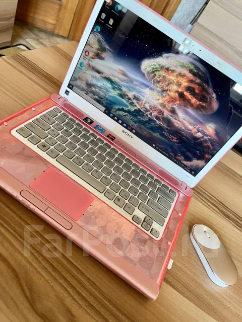 Sony VAIO PCG. 13.3", 2,4����, ��� 4 ��, ���� 128���, WiFi: 1, Bluetooth: 1 ����