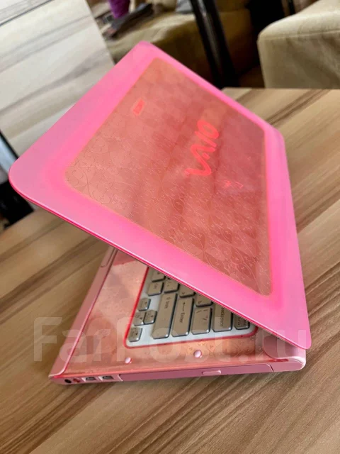 Sony VAIO PCG. 13.3", 2,4����, ��� 4 ��, ���� 128���, WiFi: 1, Bluetooth: 1 ����