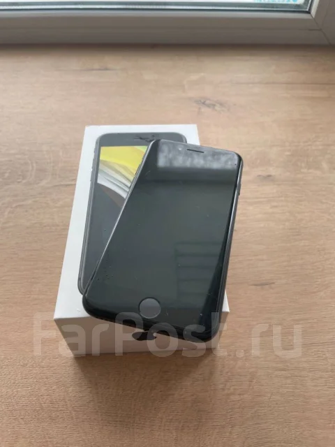 Apple iPhone SE 2020. �/�, ������, 4G LTE ����