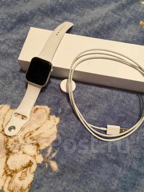 Apple Watch SE. GPS, NFC, SIM-�����, IP67, IP68 ����