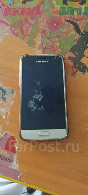 Samsung Galaxy J1 2015. �/� ����