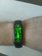 Xiaomi Mi Band 6 ����