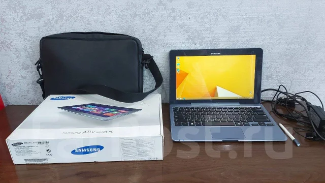 Samsung ATIV. 11.6", 1,8����, ��� 2048 ��, ���� 64���, WiFi: 1, Bluetooth: 1, ����������� �� 10��. ����