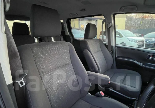 Toyota Voxy. �������, ��������, 1.8, ������, �/� ����