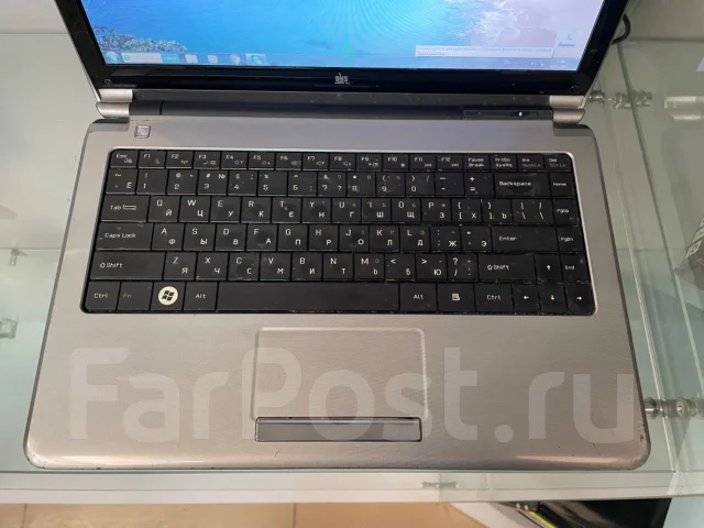 DNS. 15", ��� 2048 ��, ���� 300���, WiFi: 1, Bluetooth: 1 ����