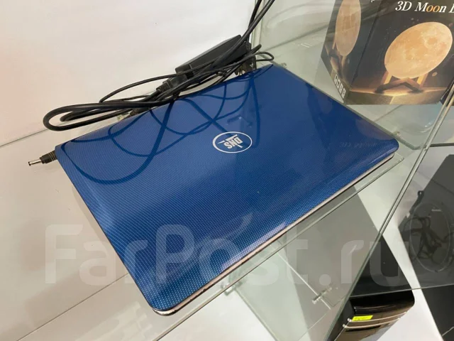 DNS. 15", ��� 2048 ��, ���� 300���, WiFi: 1, Bluetooth: 1 ����