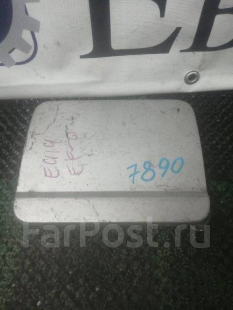лючок бензобака ниссан блюберд