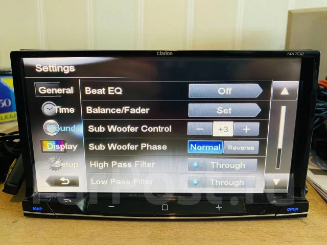 Clarion NX702 ����