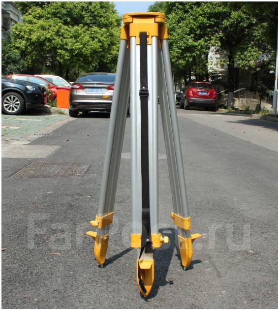 Штатив, тренога для нивелира/уровня/теодолита 5/8 150см, новый, в ...