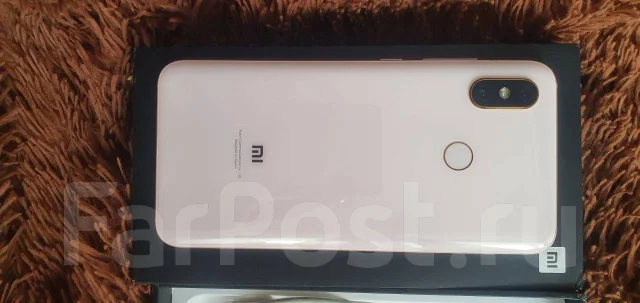 Xiaomi Mi8. �/�, �������, 3G, 4G LTE, Dual-SIM, NFC ����