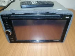 Sony XAV-E60 ����