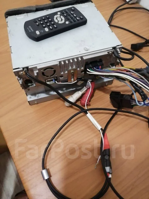 Sony XAV-E60 ����