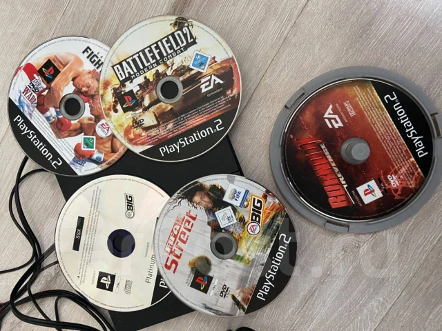 Sony PlayStation 2 Slim ����