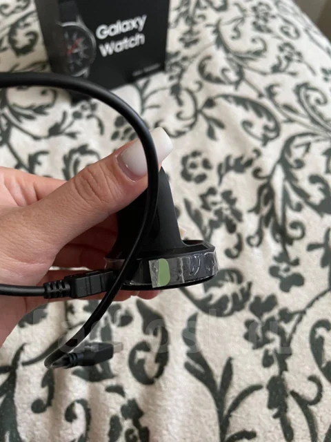 Samsung Galaxy Watch. GPS, NFC, IP67, IP68 ����