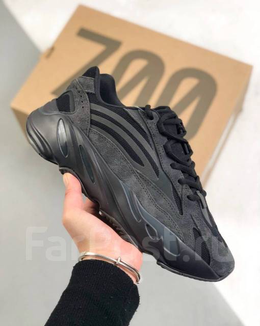 Yeezy store 700 44