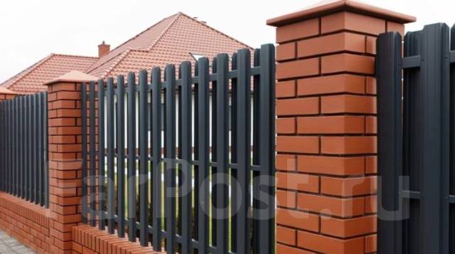 Евроштакетник металлический для забора от производителя, в наличии в ...