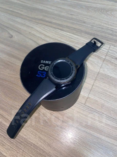 Samsung Gear S3 Frontier. GPS, NFC ����