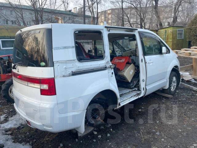 Mitsubishi Delica D:5. CV1W, 4N14 ����