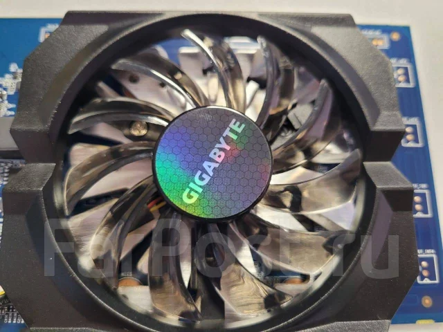 GeForce GT 730 ����