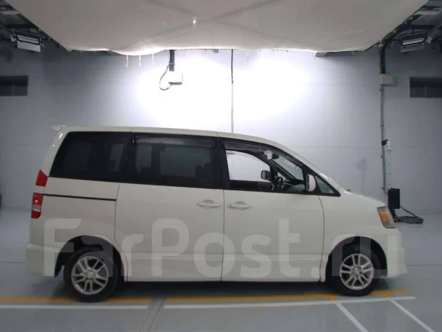 Toyota Noah. ��������, 4wd, 2.0 (150��.�.), ������, 82����. ��, �/�, ��� ���. ��� ����� �� ������� ����