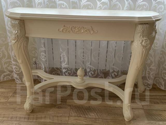 Красивая дизайнерская консоль к стене, новый, в наличии. Цена: 25 000 ...